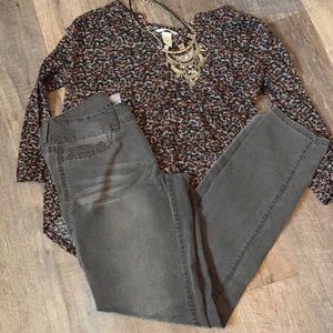 Maurices Gray Skinny Jean sz M-R